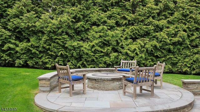 1091 Minisink Way, Westfield Town, NJ 07090