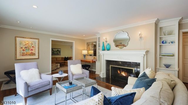 1091 Minisink Way, Westfield Town, NJ 07090