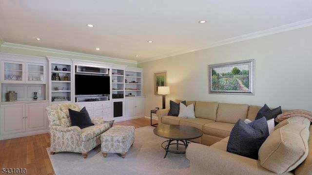 1091 Minisink Way, Westfield Town, NJ 07090