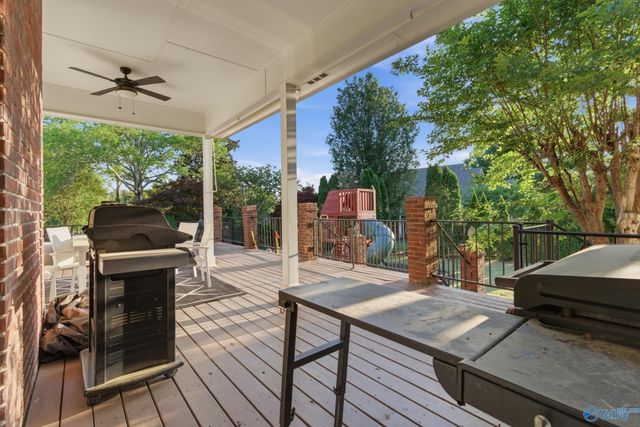 3000 Hampton Cove Way SE, Owens Cross Roads, AL 35763