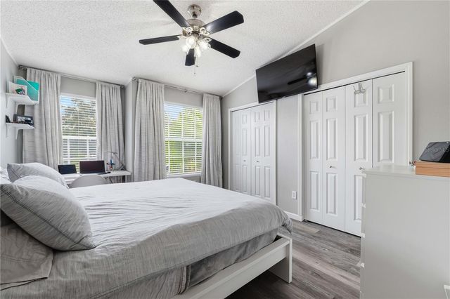 429 KENSINGTON LAKE CIRCLE, Brandon, FL 33511