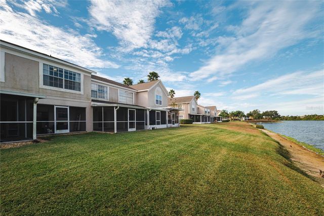 429 KENSINGTON LAKE CIRCLE, Brandon, FL 33511