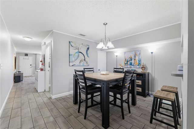 429 KENSINGTON LAKE CIRCLE, Brandon, FL 33511