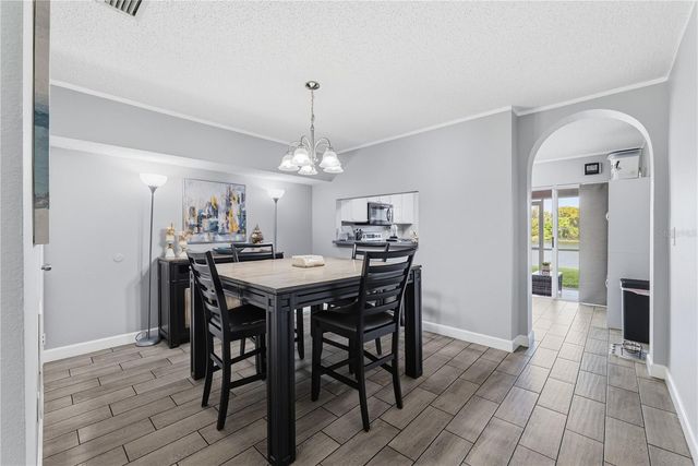 429 KENSINGTON LAKE CIRCLE, Brandon, FL 33511