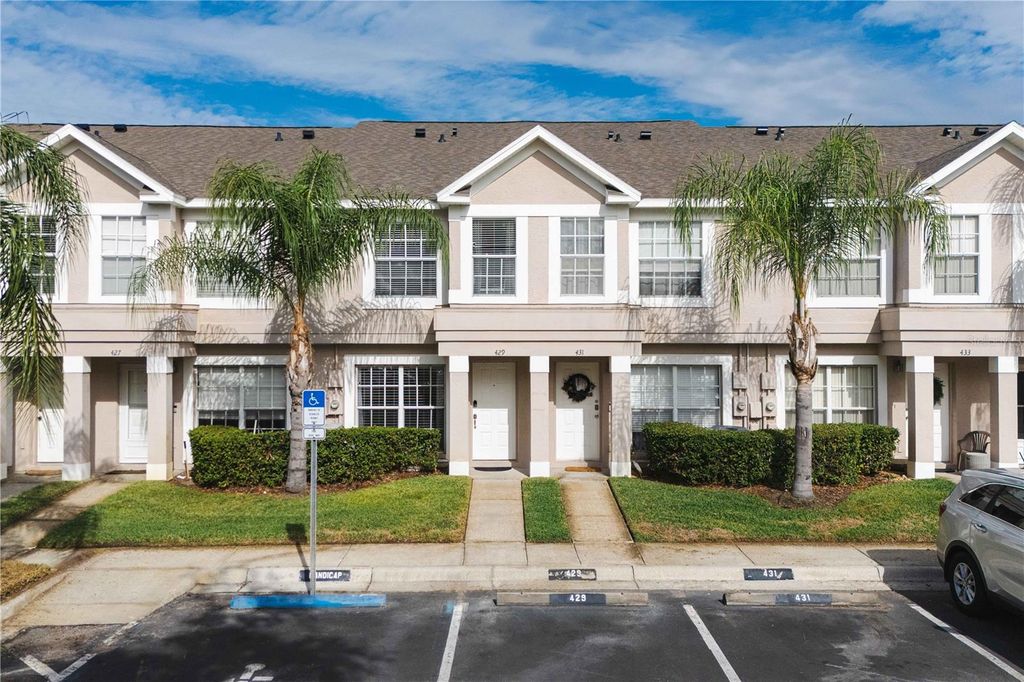 429 KENSINGTON LAKE CIRCLE, Brandon, FL 33511