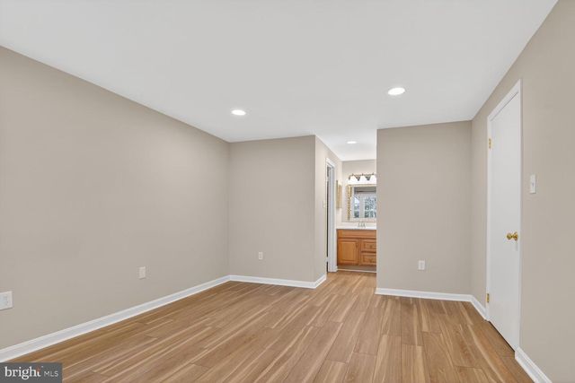 2874 SUTTON OAKS LN, Vienna, VA 22181