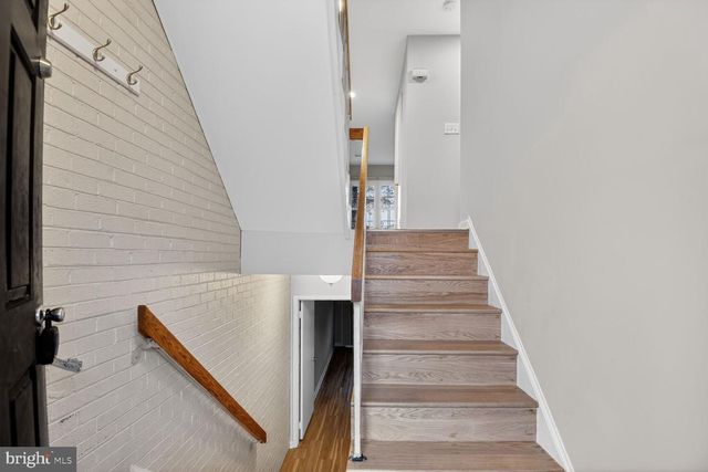 2874 SUTTON OAKS LN, Vienna, VA 22181