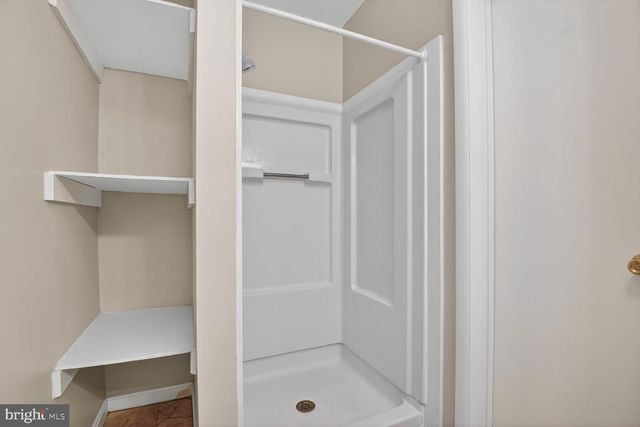 2874 SUTTON OAKS LN, Vienna, VA 22181