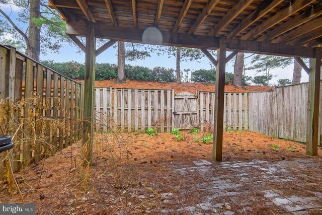 2874 SUTTON OAKS LN, Vienna, VA 22181