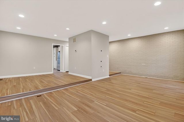 2874 SUTTON OAKS LN, Vienna, VA 22181