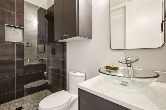 4928 Blaynes Road, The Colony, TX 75056
