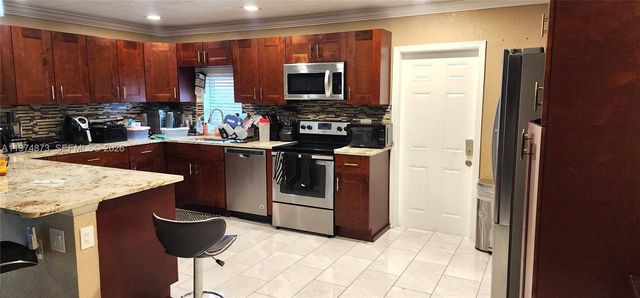 7707 SW 8th St 0, North Lauderdale, FL 33068