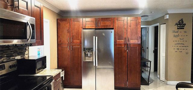 7707 SW 8th St 0, North Lauderdale, FL 33068