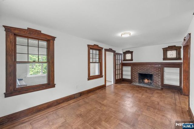 27 8th Street, Ridgefield Park, NJ 07660