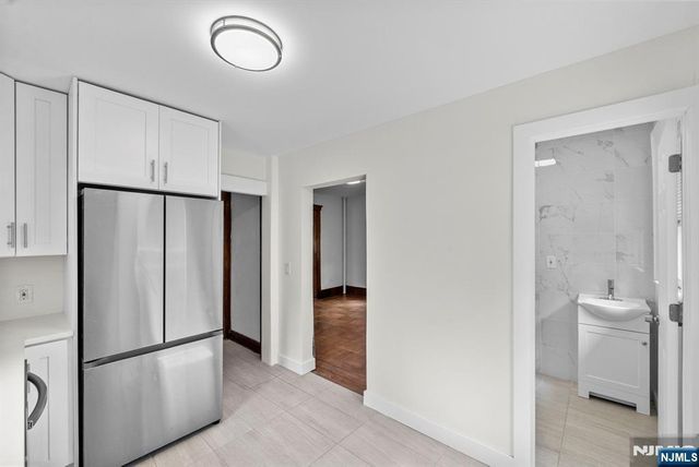 27 8th Street, Ridgefield Park, NJ 07660