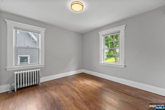 27 8th Street, Ridgefield Park, NJ 07660