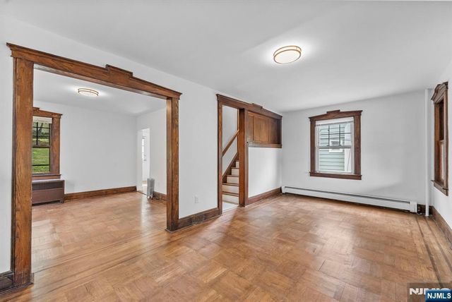 27 8th Street, Ridgefield Park, NJ 07660