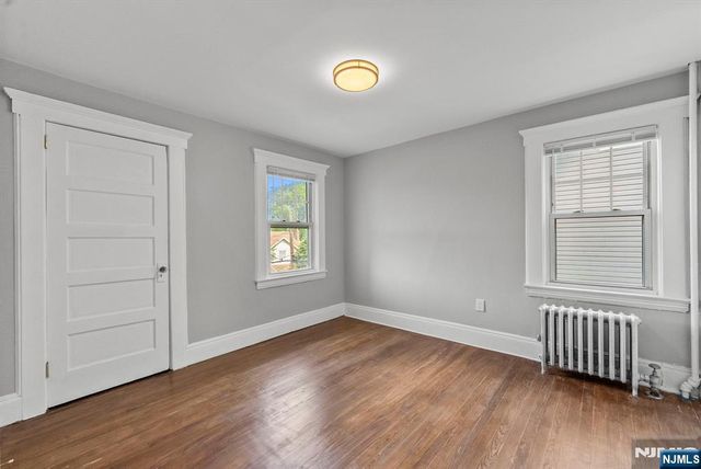 27 8th Street, Ridgefield Park, NJ 07660