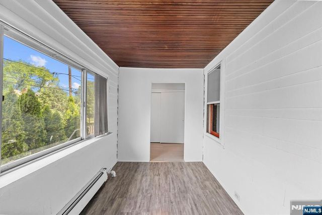 27 8th Street, Ridgefield Park, NJ 07660