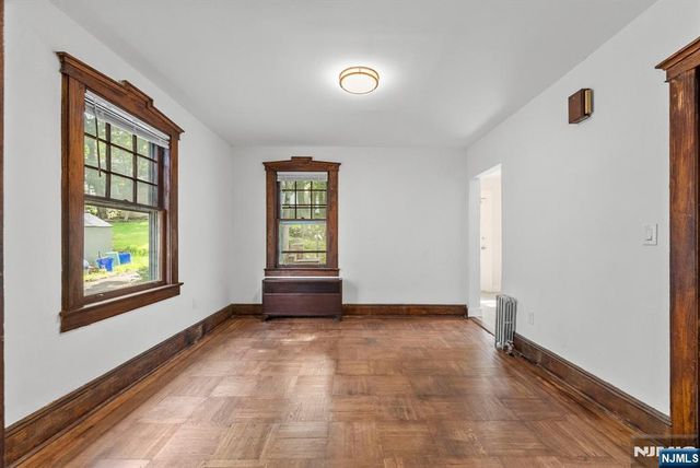 27 8th Street, Ridgefield Park, NJ 07660