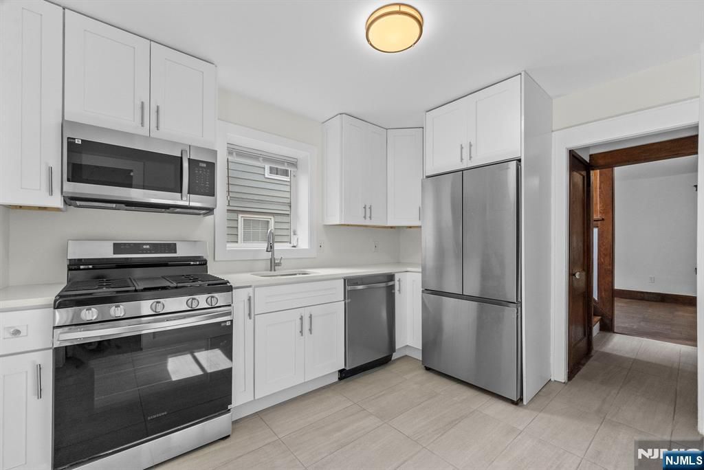 27 8th Street, Ridgefield Park, NJ 07660