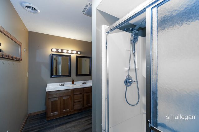 3192 W Sisson Road, Freeport, MI 49325