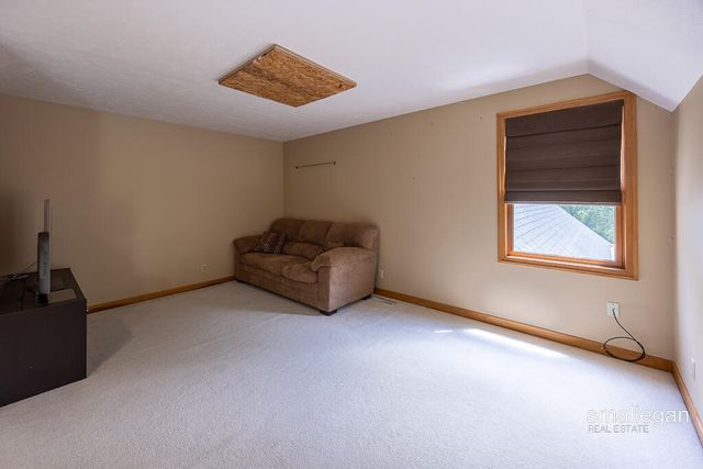 3192 W Sisson Road, Freeport, MI 49325