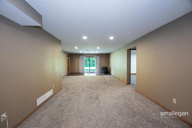 3192 W Sisson Road, Freeport, MI 49325