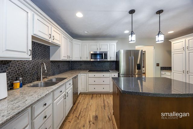 3192 W Sisson Road, Freeport, MI 49325