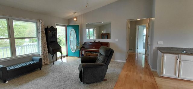 52821 County Road 657, Antwerp Twp, MI 49079