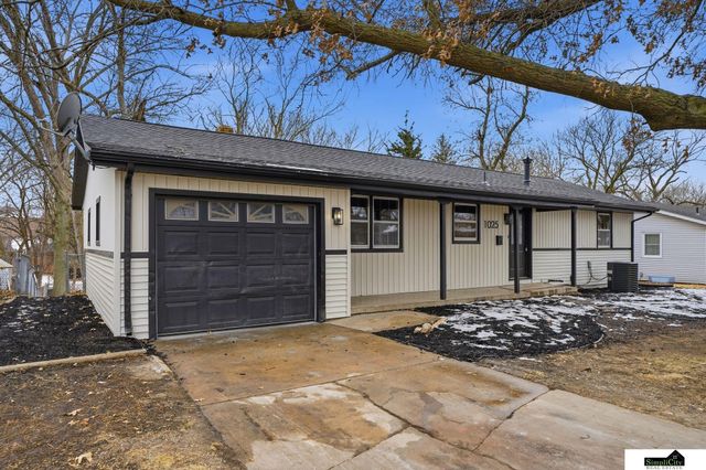 1025 Longwood Drive, Crete, NE 68333