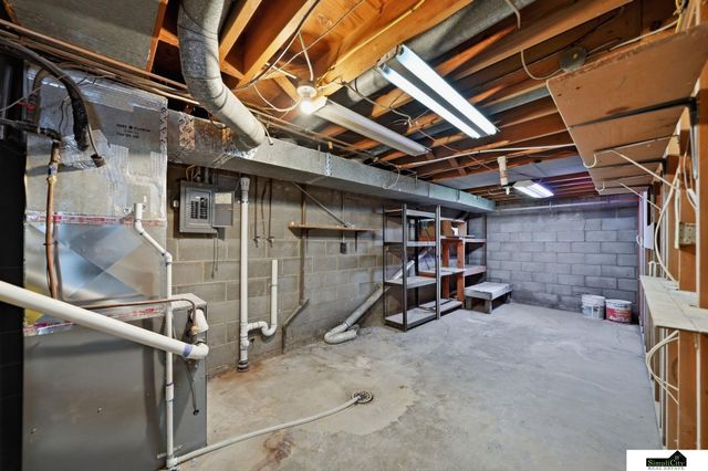 1025 Longwood Drive, Crete, NE 68333