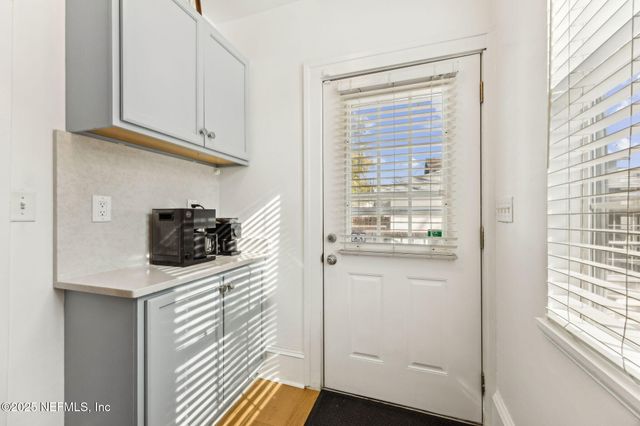 1257 DONALD Street, Jacksonville, FL 32205