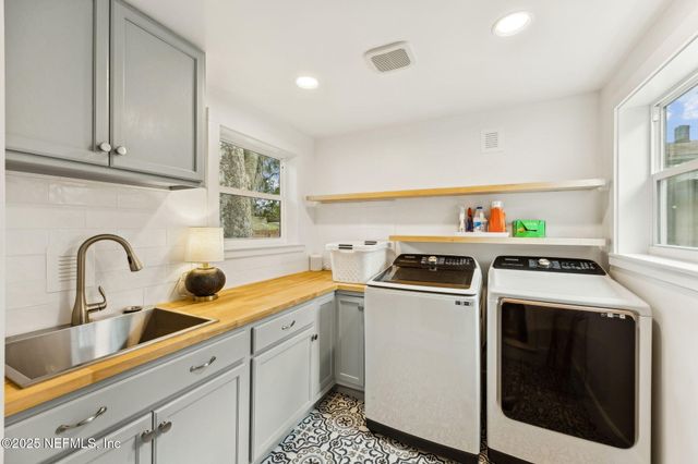 1257 DONALD Street, Jacksonville, FL 32205