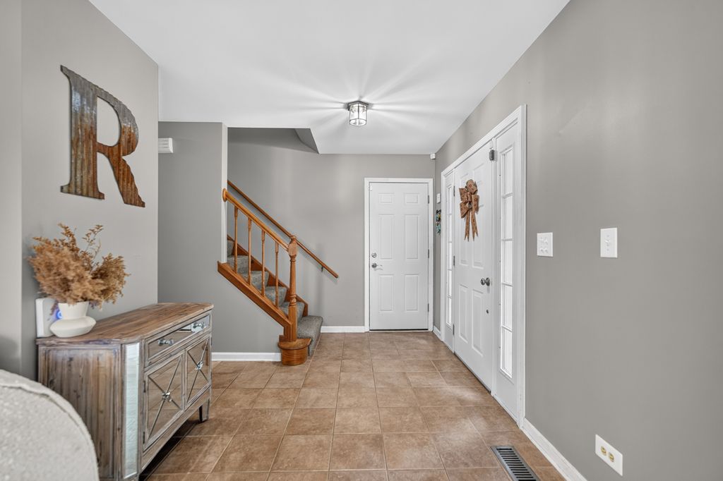 1455 Iris Avenue, Carol Stream, IL 60188 — photo 4
