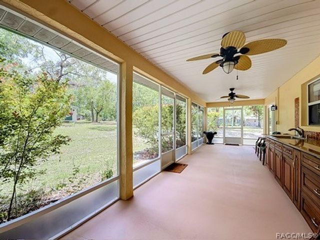 3050 W Blossom Drive, Beverly Hills, FL 34465