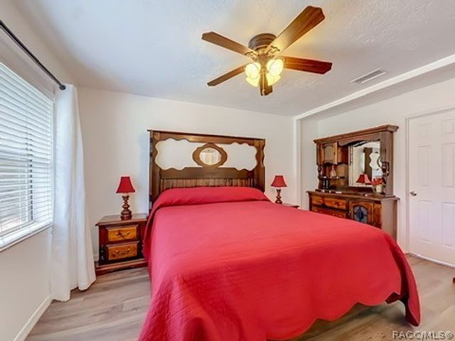 3050 W Blossom Drive, Beverly Hills, FL 34465
