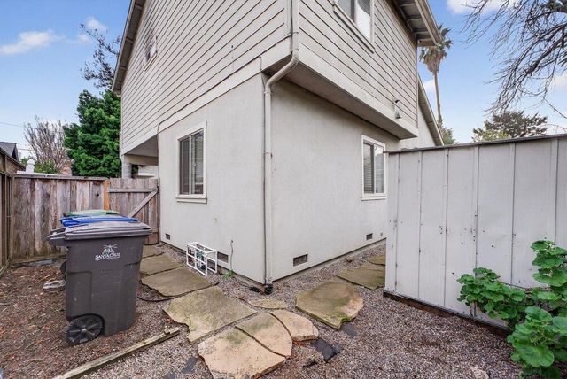 Hunolt Street, Santa Cruz, CA 95060