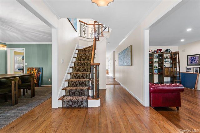 6 Maureen Drive, Mount Sinai, NY 11766