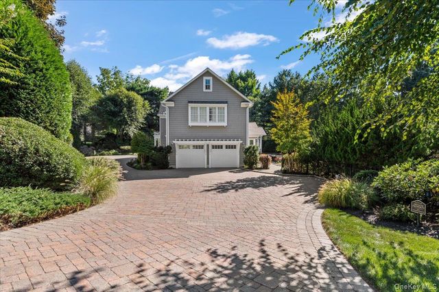 6 Maureen Drive, Mount Sinai, NY 11766