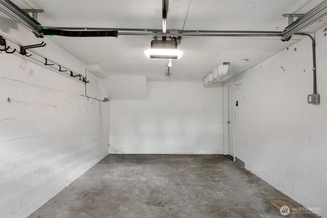 8044 38th Avenue NE, Seattle, WA 98115