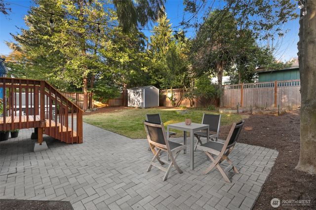 8044 38th Avenue NE, Seattle, WA 98115
