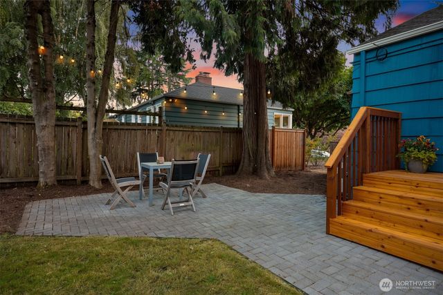 8044 38th Avenue NE, Seattle, WA 98115