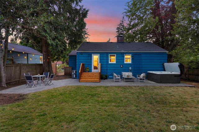 8044 38th Avenue NE, Seattle, WA 98115