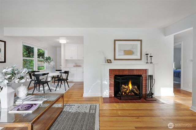 8044 38th Avenue NE, Seattle, WA 98115