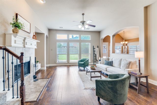 619 Louder Way, Fate, TX 75087