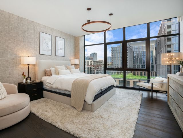 111 S Peoria Street PH03, Chicago, IL 60607