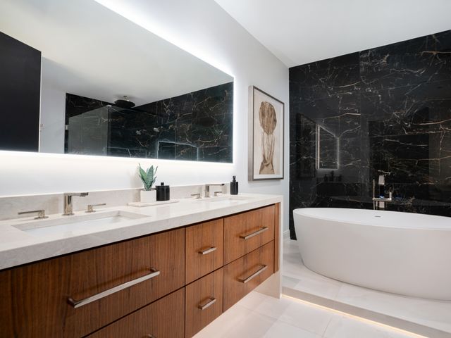 111 S Peoria Street PH03, Chicago, IL 60607