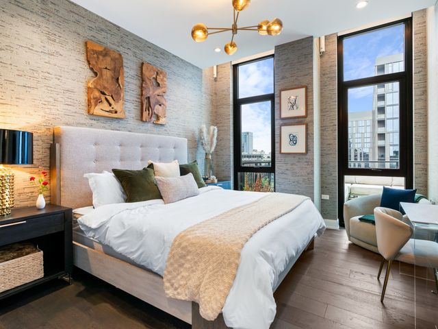 111 S Peoria Street PH03, Chicago, IL 60607