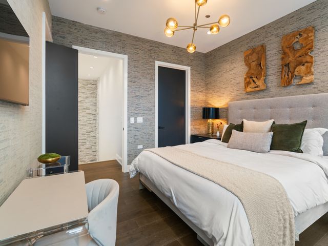 111 S Peoria Street PH03, Chicago, IL 60607